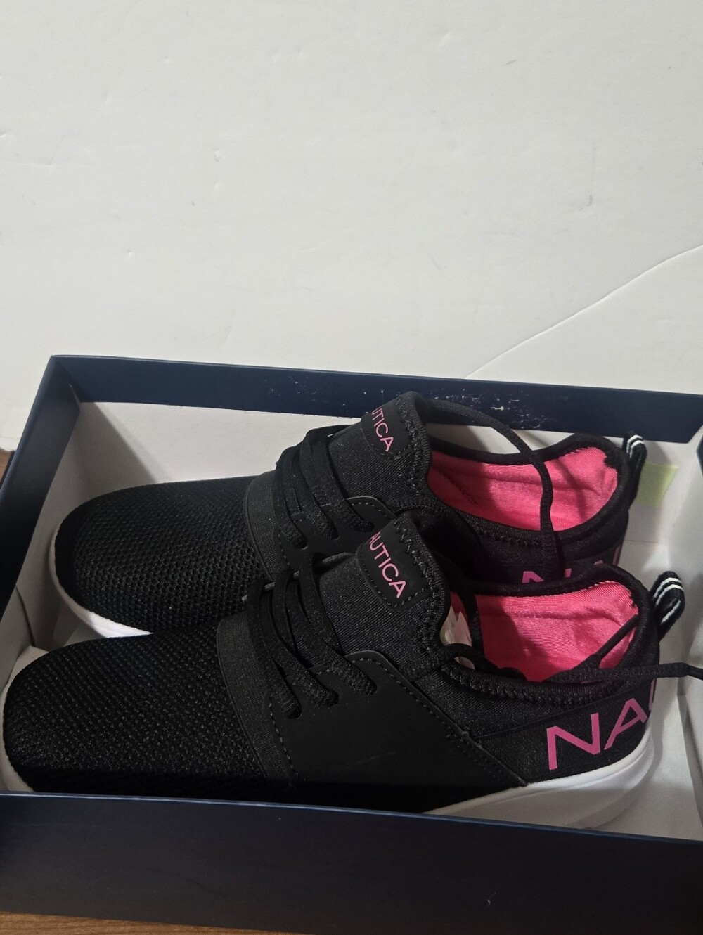 Nautica Kids Black & Pink Athletic Sneakers